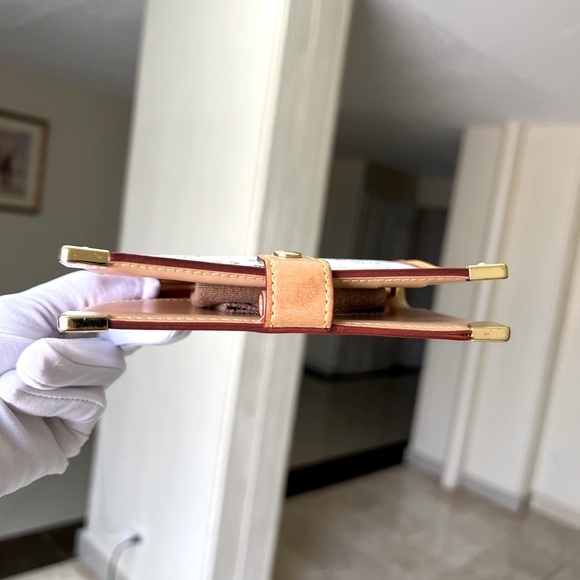 Auth Murakami Agenda Wallet EUC comes with dust bag - Picture 15 of 15